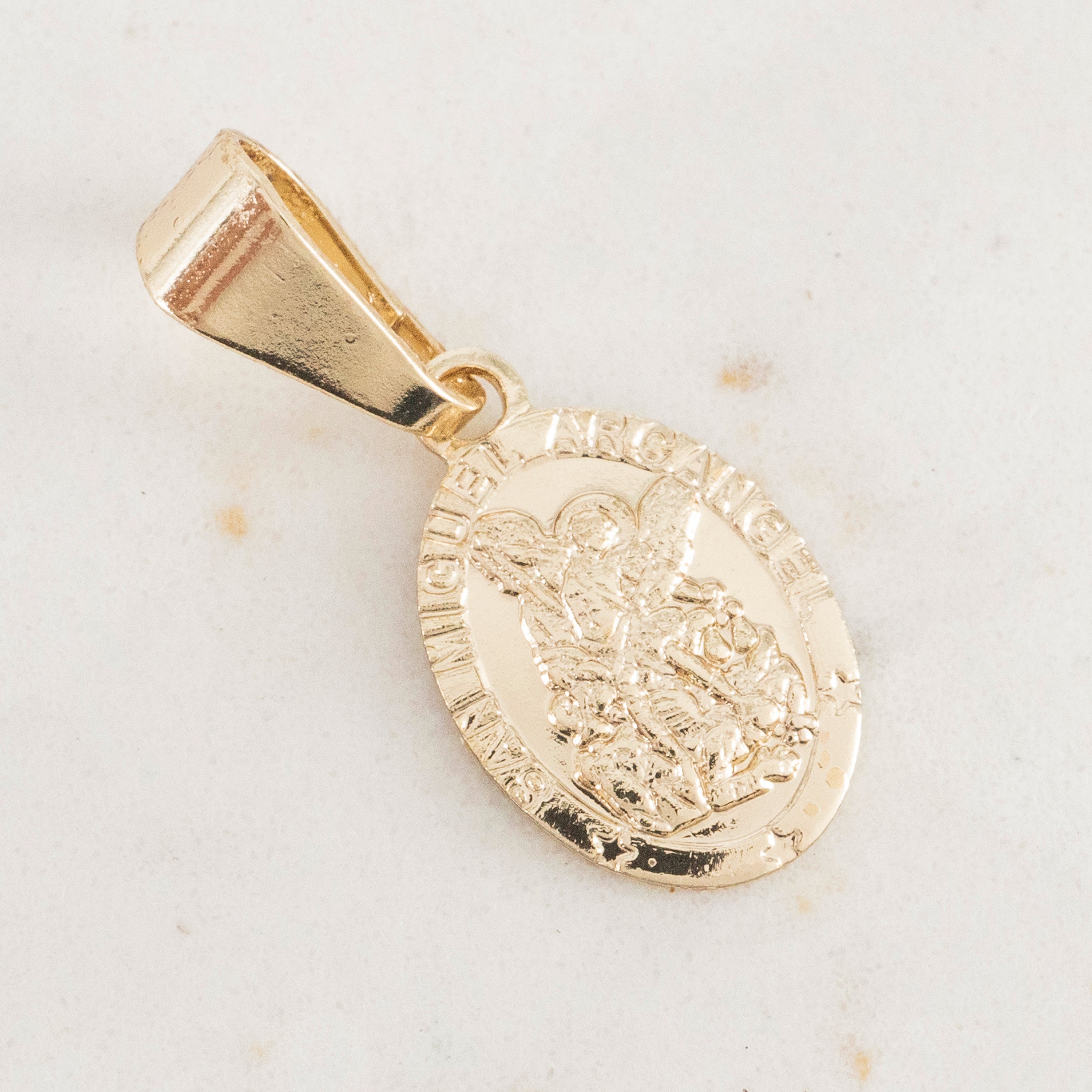 Dije Arcangel San Miguel Ovalado 7.5mmx12mm