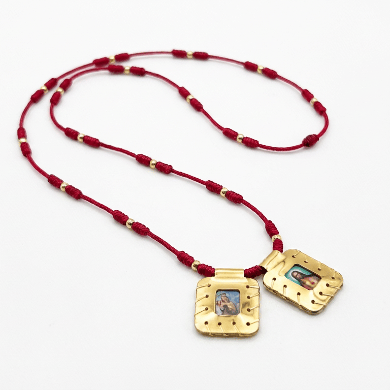 Escapulario Dorado de Protección